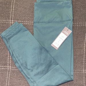 NWT Buttery soft yoga pants
